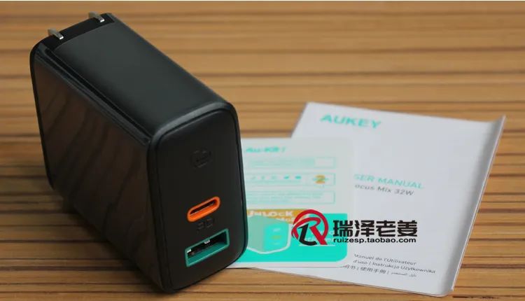 傲基D系，名不虚传~AUKEY 32W 1A1C 快充头，支持苹果27W快充，用料十足！